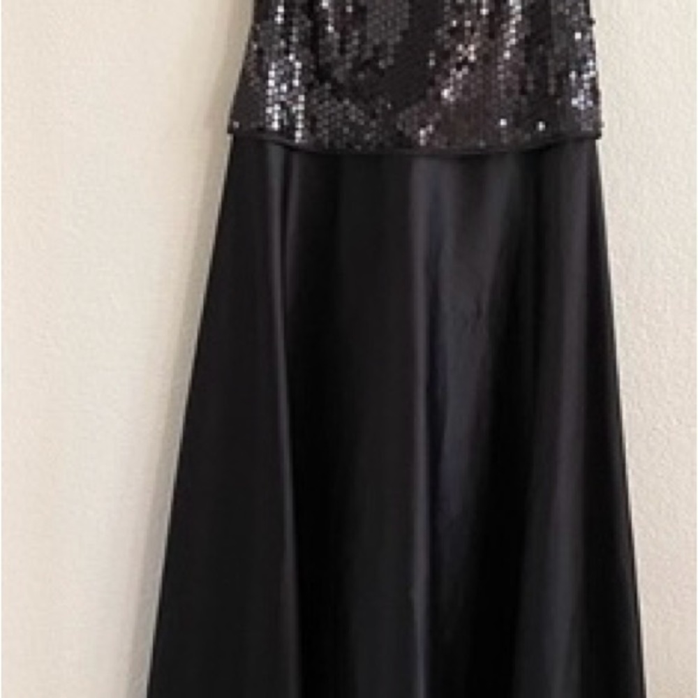 Js Collection Black Sequin Satin Formal Long Gown… - image 5